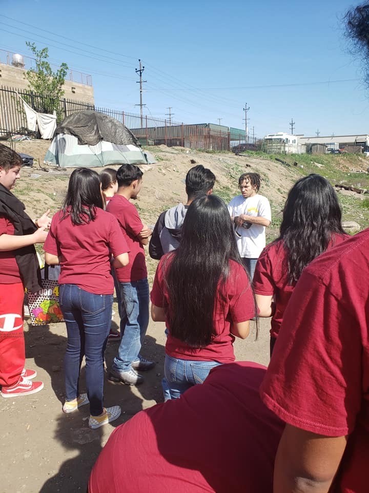 Feeding Homeless 